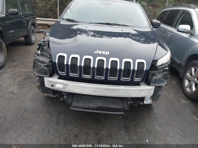 1C4PJMAB0GW278083 Jeep Cherokee Sport