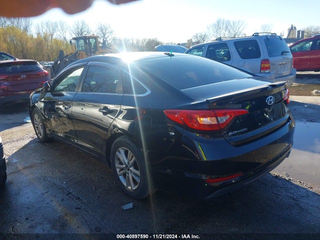 Hyundai SONATA SE 2015 5NPE24AF8FH000639 Image 3