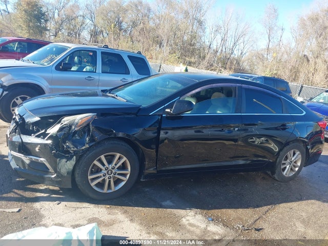 Hyundai SONATA SE 2015 5NPE24AF8FH000639 Image 6