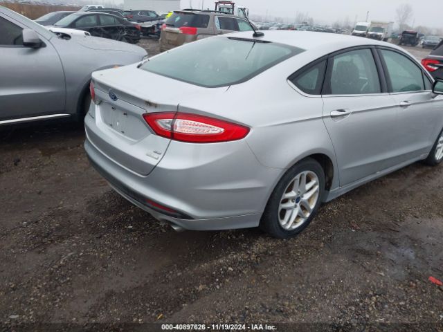 3FA6P0HD2ER305302 Ford FUSION SE