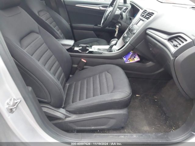 3FA6P0HD2ER305302 Ford FUSION SE