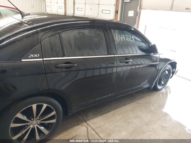 Chrysler 200 Touring 2014 1C3CCBBB6EN117966 Image 14