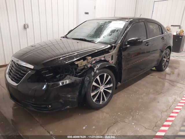 1C3CCBBB6EN117966 Chrysler 200 Touring