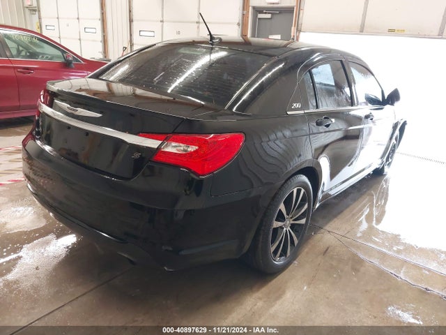 Chrysler 200 Touring 2014 1C3CCBBB6EN117966 Image 4