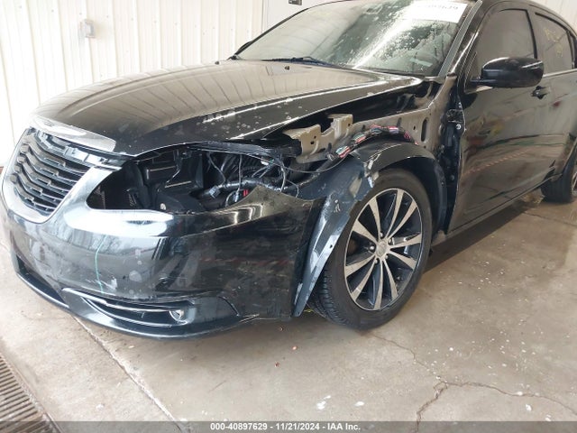 Chrysler 200 Touring 2014 1C3CCBBB6EN117966 Image 6
