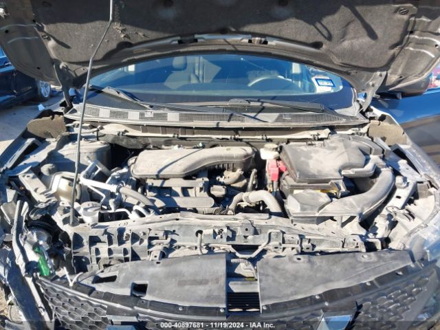 JN1BJ1CP0JW100640 Nissan Rogue Sport S