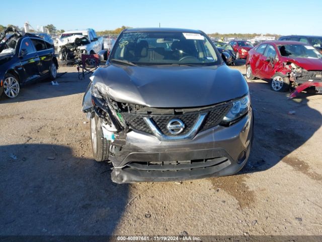 JN1BJ1CP0JW100640 Nissan Rogue Sport S