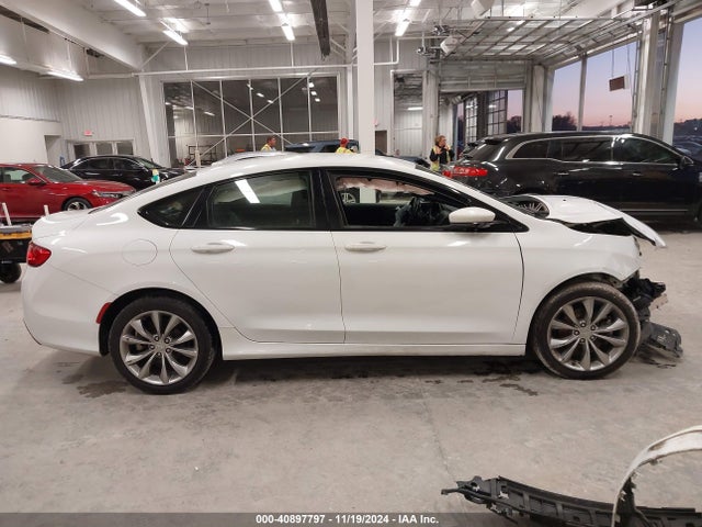 Chrysler 200 S 2016 1C3CCCBB7GN173651 Image 13