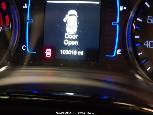 1C3CCCBB7GN173651 Chrysler 200 S