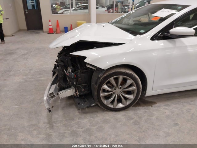Chrysler 200 S 2016 1C3CCCBB7GN173651 Image 19