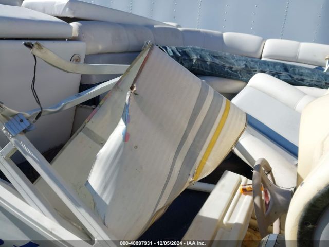 2004 BENTLEY BOAT & TRAILER BNT12112F405      Photo 4