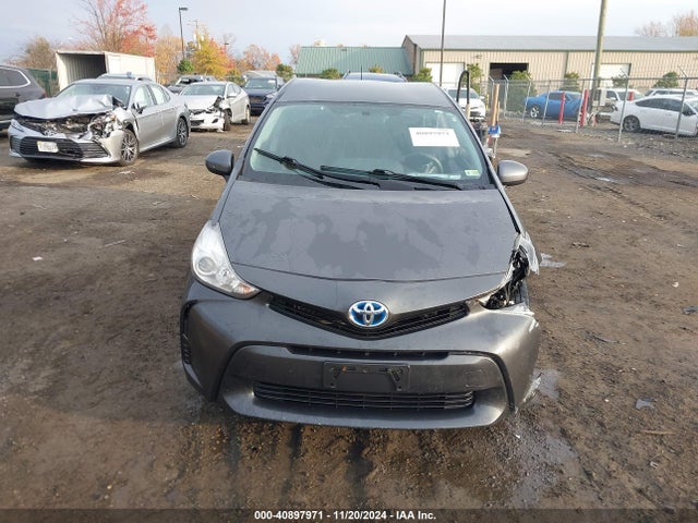 Toyota Prius V Two 2016 JTDZN3EU8GJ045259 Image 12
