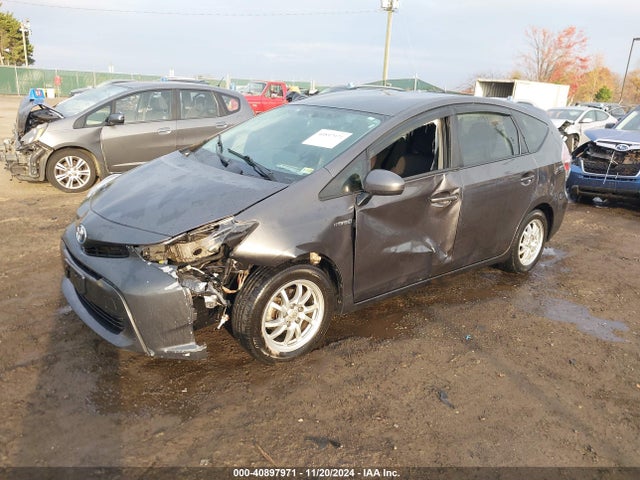 Toyota Prius V Two 2016 JTDZN3EU8GJ045259 Image 2