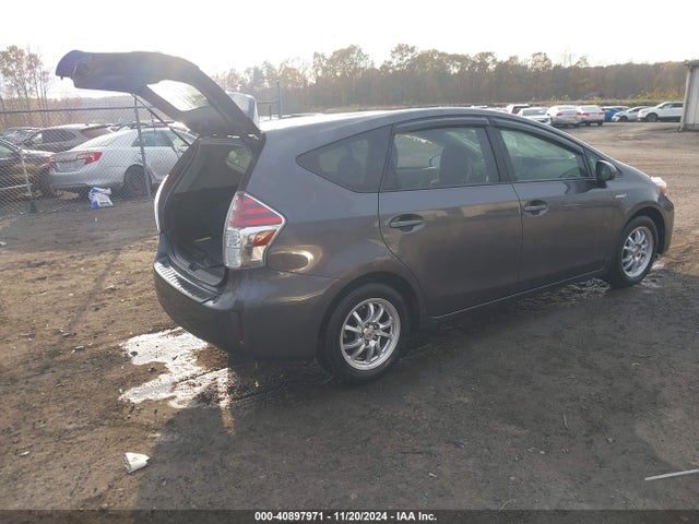 Toyota Prius V Two 2016 JTDZN3EU8GJ045259 Image 4