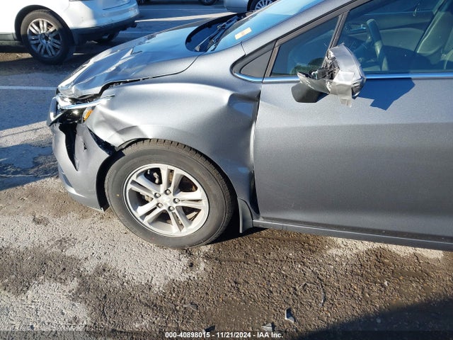 1G1BE5SM7J7134593 Chevrolet Cruze Lt Auto
