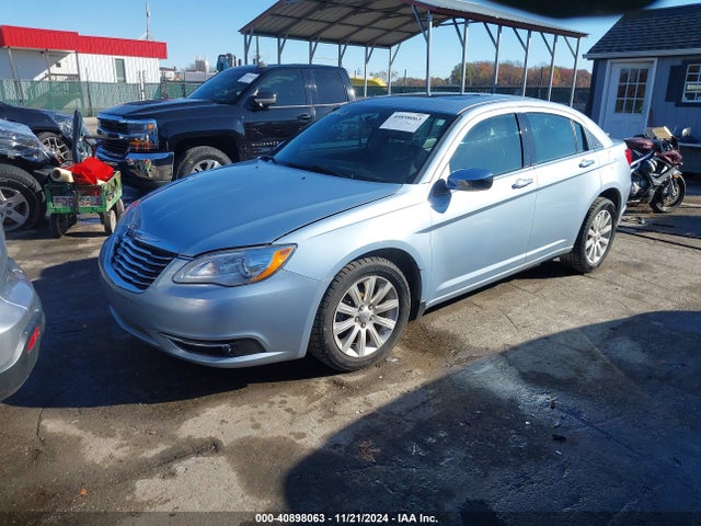 1C3CCBCG1EN198935 Chrysler 200 Limited