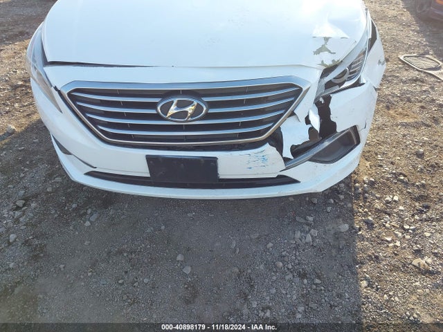 Hyundai SONATA SE 2016 5NPE24AFXGH330848 Image 12