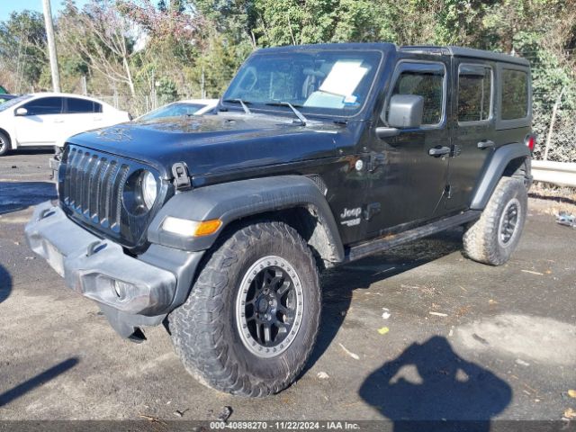1C4HJXDGXJW133413 Jeep Wrangler Unlimited Sport 4x4