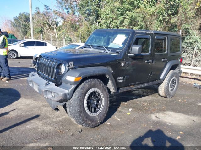 1C4HJXDGXJW133413 Jeep Wrangler Unlimited Sport 4x4