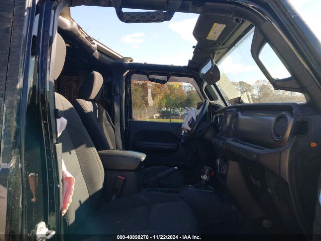 1C4HJXDGXJW133413 Jeep Wrangler Unlimited Sport 4x4