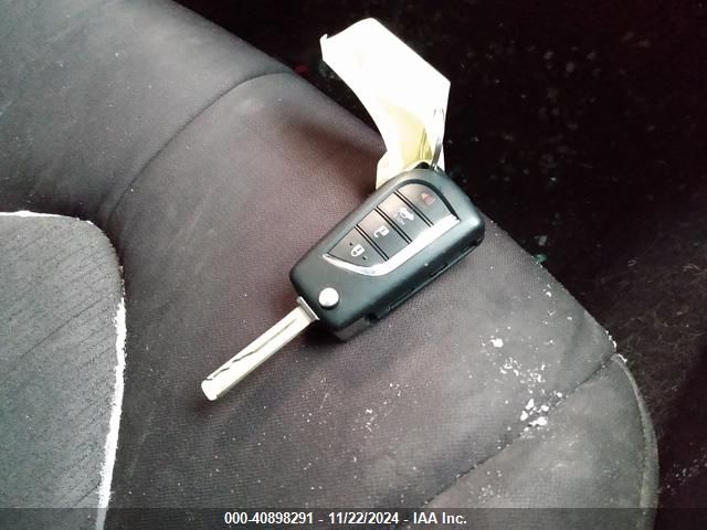 4T1B11HK0JU106634 Toyota CAMRY LE