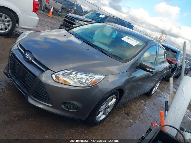 Ford FOCUS SE 2014 1FADP3F22EL115847 Image 2