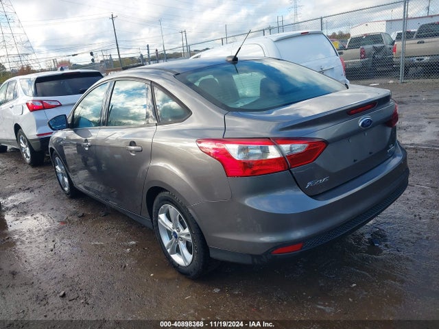 Ford FOCUS SE 2014 1FADP3F22EL115847 Image 3