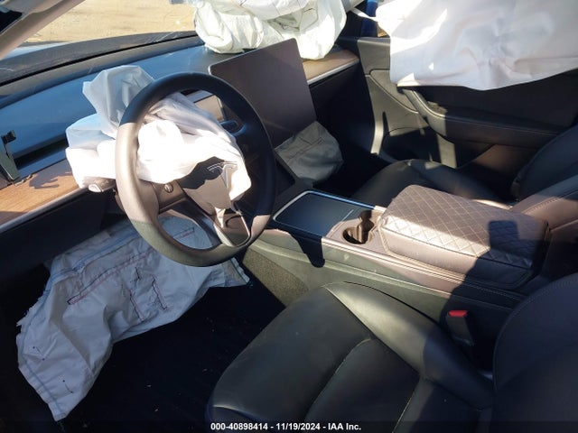 2022 TESLA MODEL Y 7SAYGDEE5NF440642 Photo 4