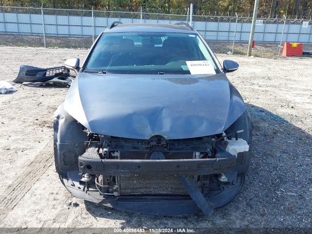 3VWC17AU4GM512689 Volkswagen Golf Sportwagen Tsi S 4-door