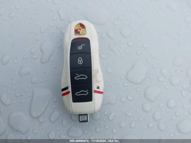 2018 PORSCHE 718 CAYMAN WP0AB2A86JS278289 Photo 10