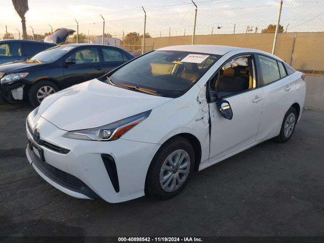 Toyota Prius Le 2021 JTDKAMFUXM3149771 Image 2