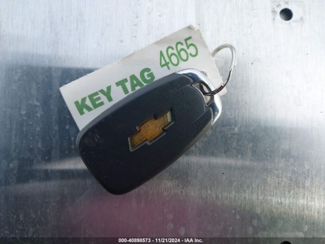 1G1ZD5STXJF109136 Chevrolet MALIBU LT