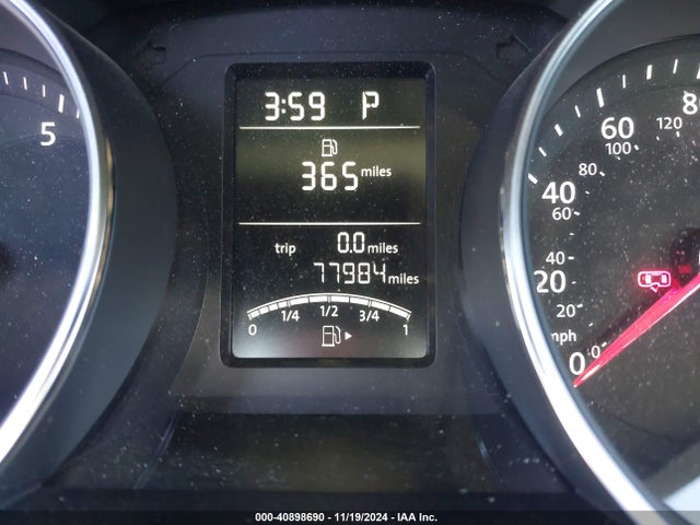 3VW2B7AJ4JM216156 Volkswagen Jetta 1.4t S
