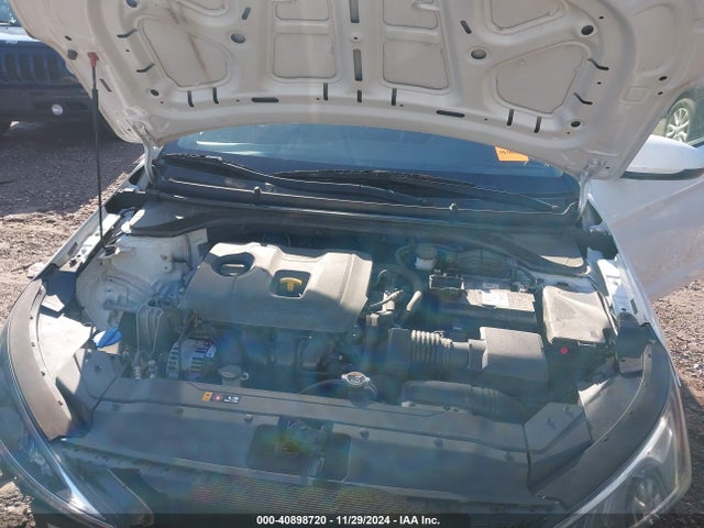 Hyundai ELANTRA SE 2020 5NPD74LF4LH527616 Image 10