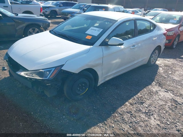 Hyundai ELANTRA SE 2020 5NPD74LF4LH527616 Image 2