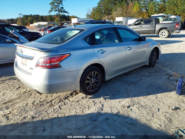 Nissan Altima 2.5 S 2015 1N4AL3AP3FC599093 Image 4