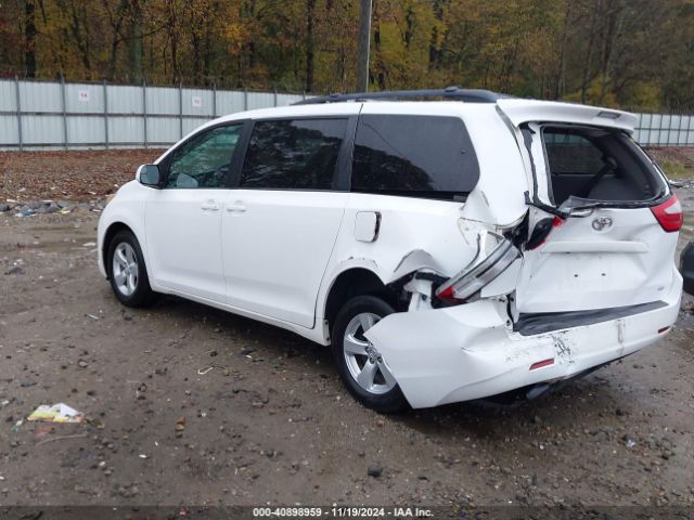 5TDKK3DC2FS564358 Toyota Sienna Le 8 Passenger