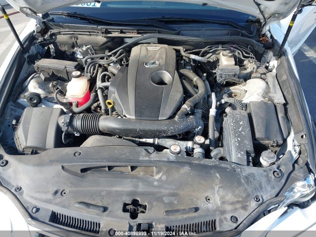 JTHBA1D25G5031070 Lexus IS 200T