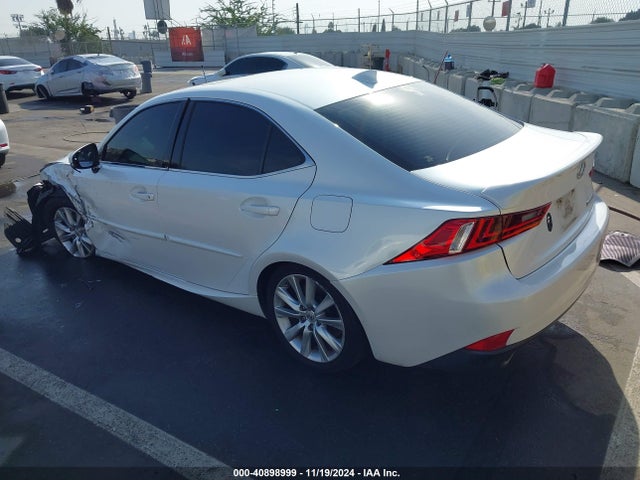 JTHBA1D25G5031070 Lexus IS 200T