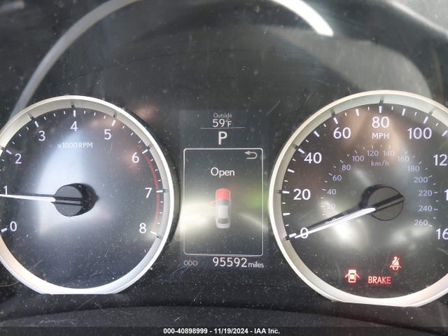 JTHBA1D25G5031070 Lexus IS 200T