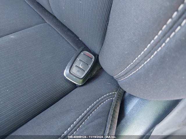2C4RC1AG6LR236002 Chrysler Voyager L