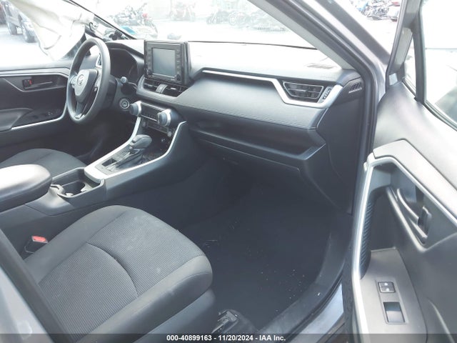 Toyota RAV4 LE 2020 2T3F1RFV6LC088438 Image 5