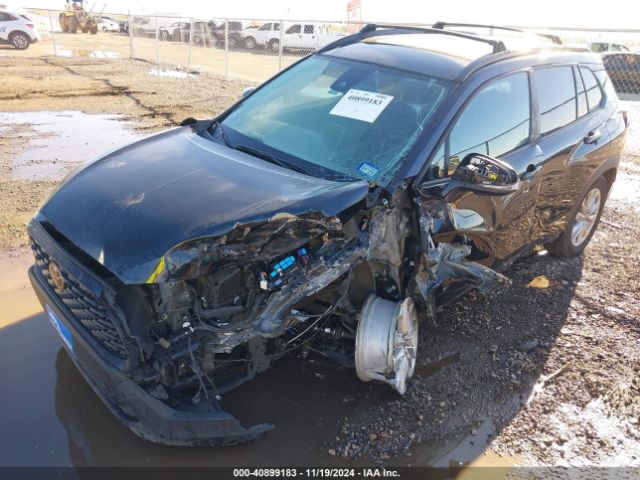 7MUCAAAG2NV033927 Toyota Corolla Cross Le
