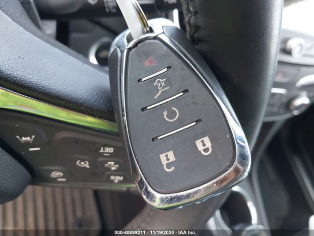 2GNAXVEV6J6100783 Chevrolet Equinox Premier