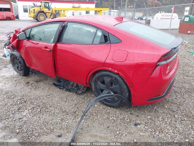 Toyota Prius Le Awd-e 2024 JTDADABU5R3018018 Image 3