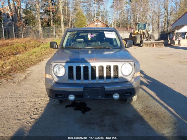 1C4NJRBB7GD725930 Jeep Patriot 75th Anniversary