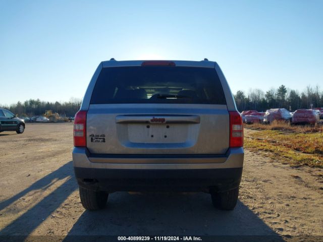 1C4NJRBB7GD725930 Jeep Patriot 75th Anniversary
