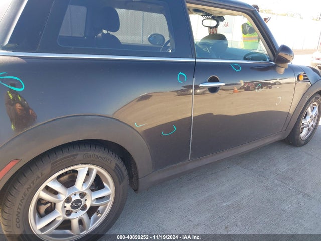 2013 MINI COOPER HARDTOP WMWSU3C56DT682860 Photo 5