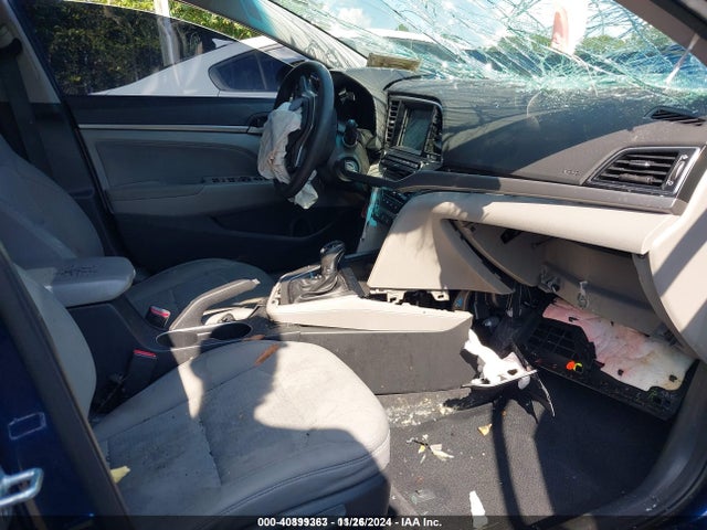 5NPD84LF8HH010372 Hyundai ELANTRA SE