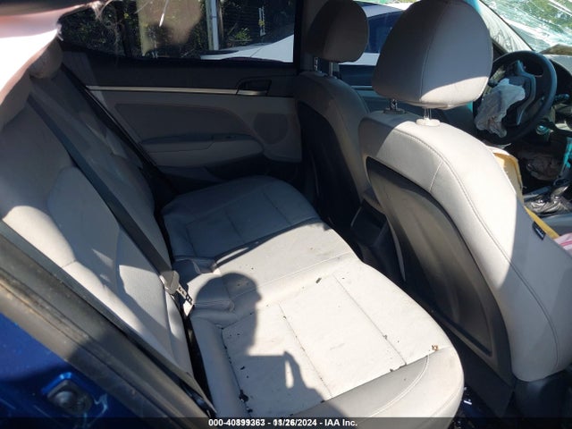 5NPD84LF8HH010372 Hyundai ELANTRA SE